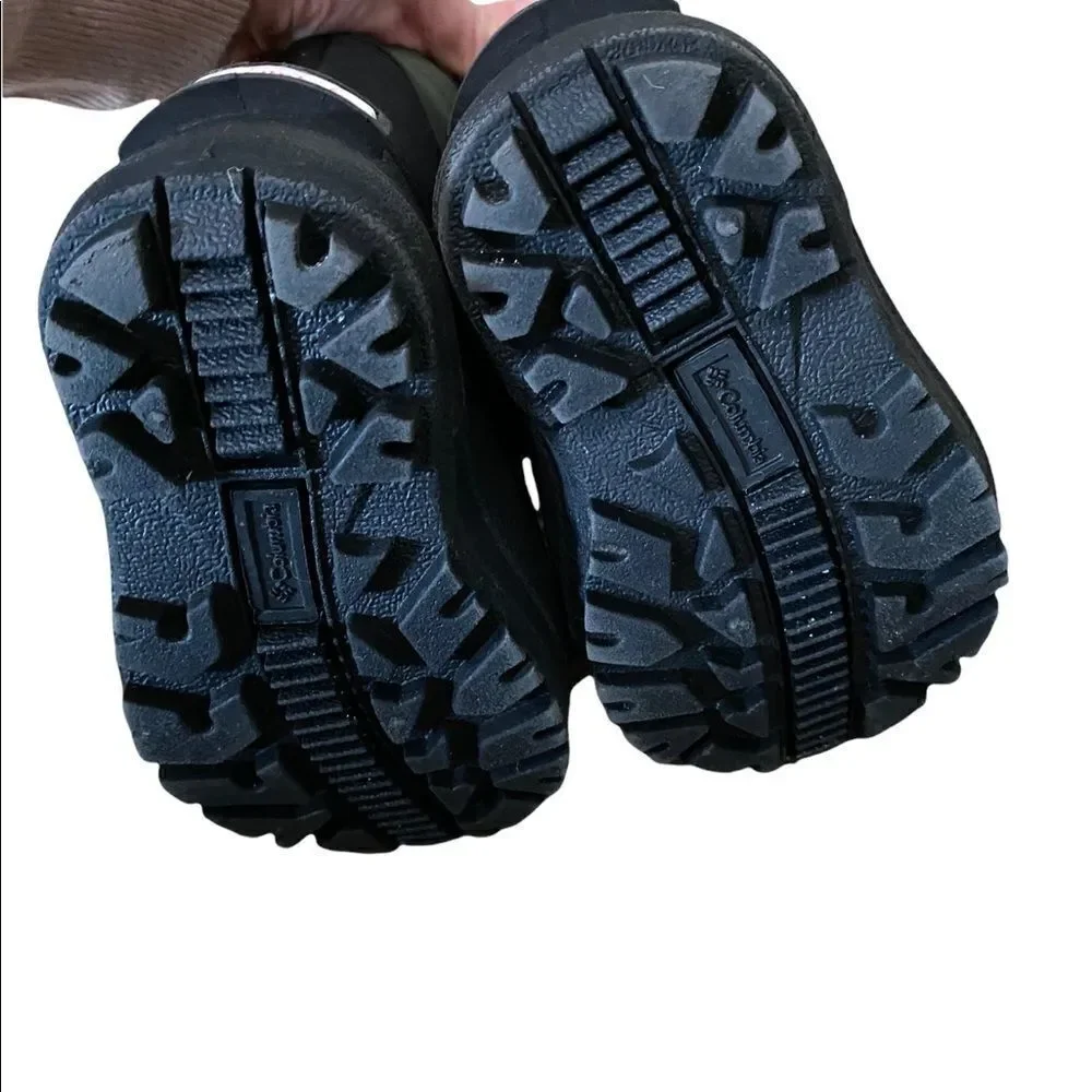 Columbia | Infants Kids Powderbug Plus II Waterproof Pac Boots Green Black | 4
